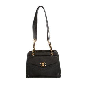 CHANEL Caviar Shoulder Bag